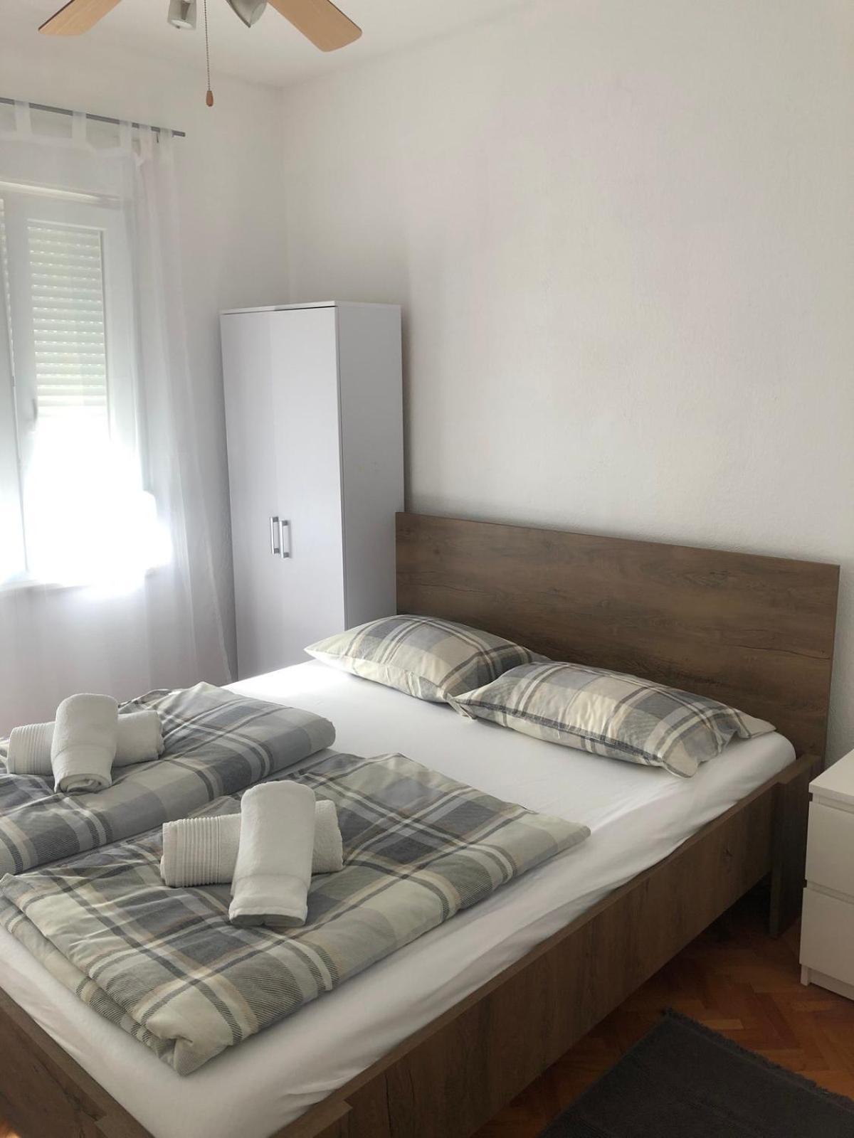 Apartment Deni PUY Quarto foto